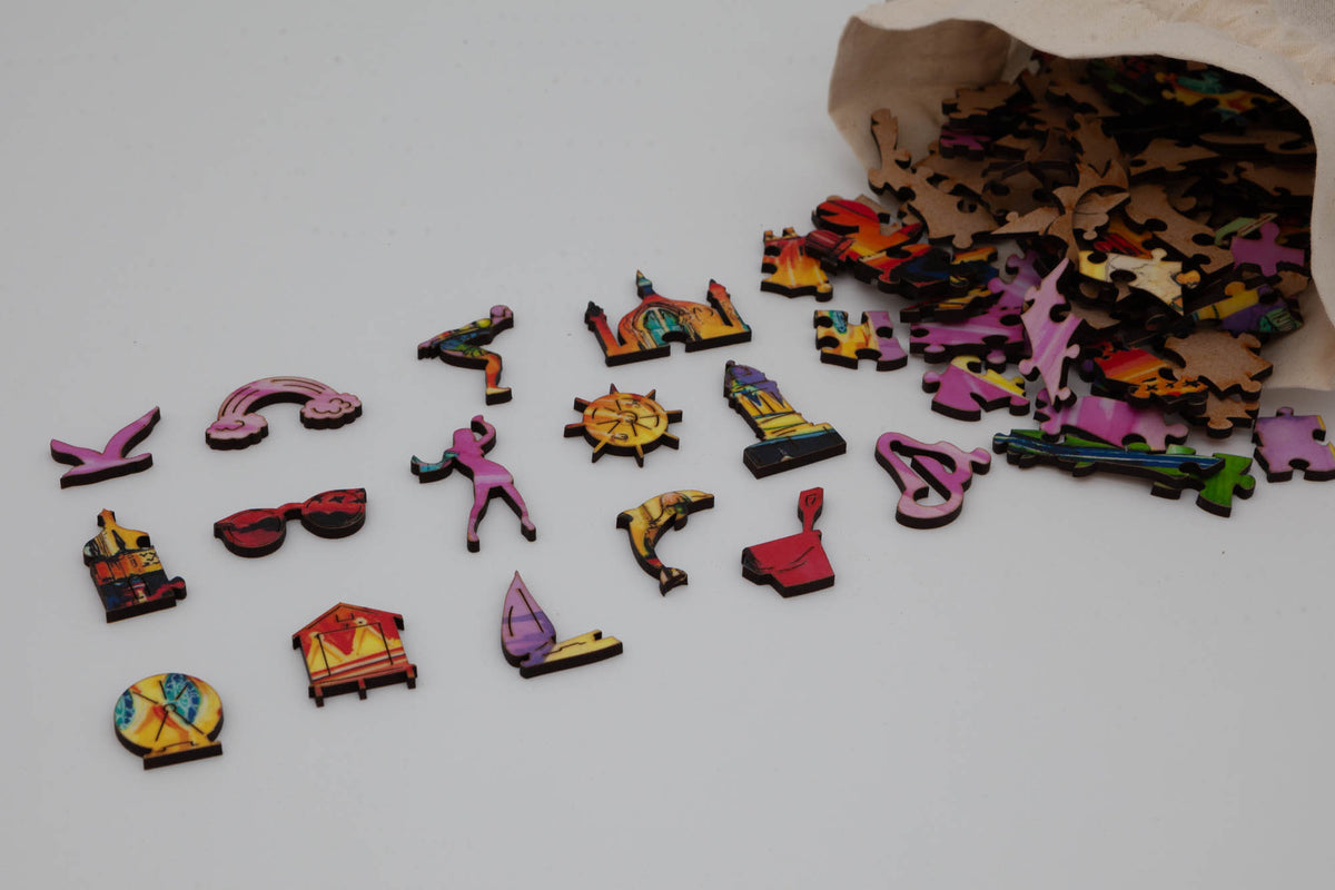 Bright Pavilion wooden jigsaw puzzle. Artwork by Patrick Tulloch.  A fun 527 piece puzzle with Brighton themed whimsical jigsaw pieces.  Made in Britain by The Puzzly company. 